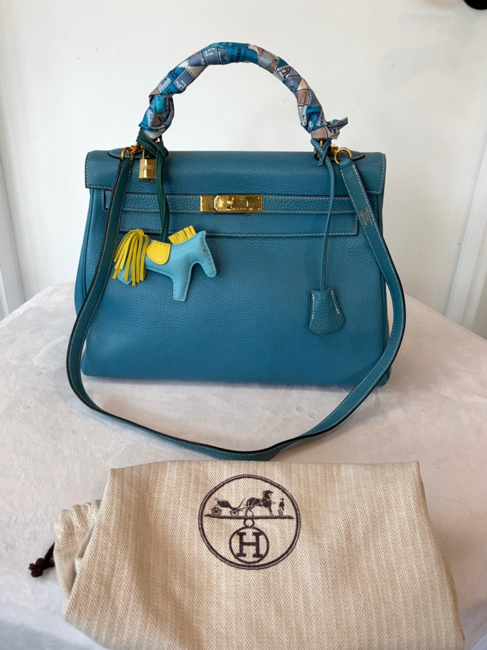 Hermes Kelly32 Retourne,Togo, BleuJean/Gold, box/duster/twilly, PRICE FIRM - Picture 3 of 17